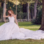 ခန္ဓာကိုယ်နဲ့ လိုက်ဖက်တဲ့ Wedding Dress ကို ဘယ်လိုရွေးချယ်ကြမလဲ…..